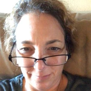 Meet your Posher, Renee